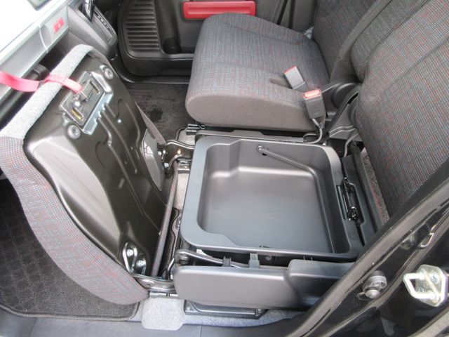 SUZUKI SPACIA 4WD 2022 Image 31