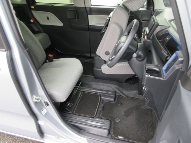 DAIHATSU TANTO 4WD 2022 Image 31