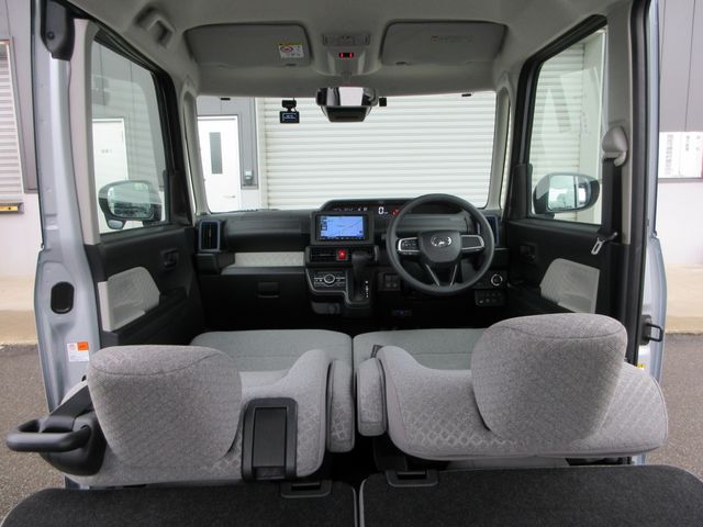 DAIHATSU TANTO 4WD 2022 Image 31