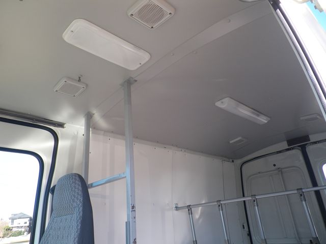 TOYOTA URBAN SUPPORTER 2004 Image 31