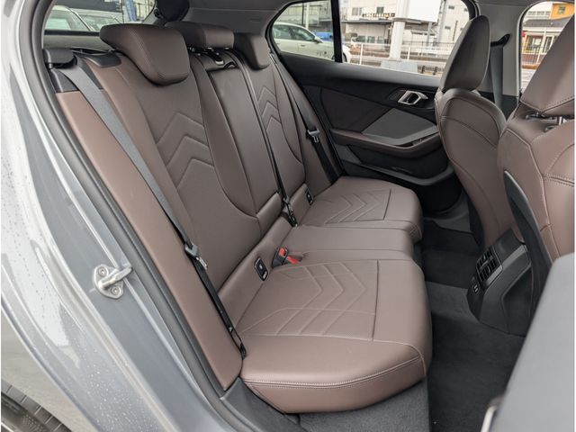 BMW 1SERIES 2025 Image 31