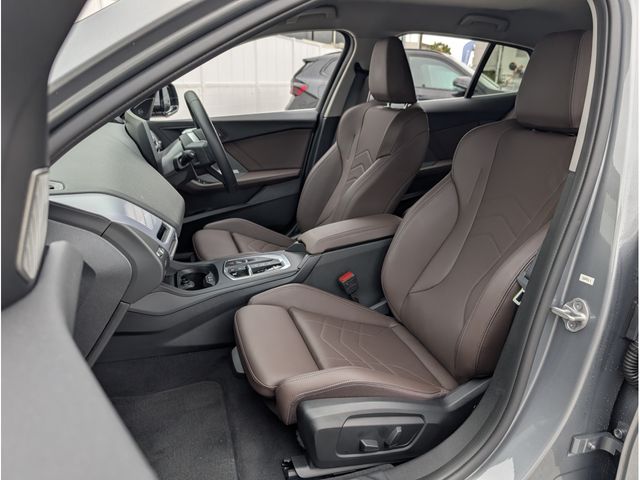 BMW 1SERIES 2025 Image 31