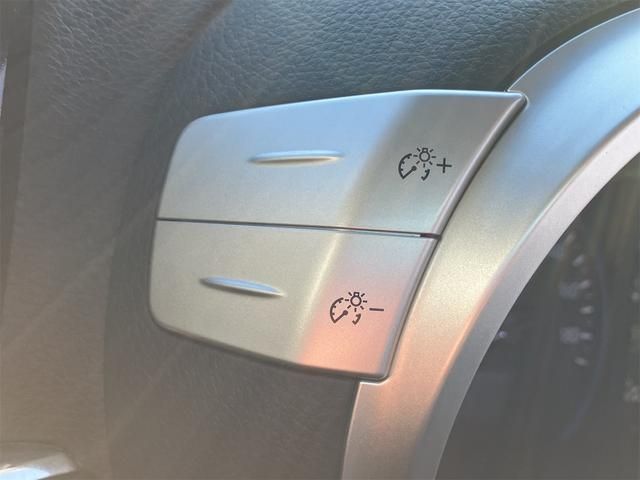 NISSAN ELGRAND  4WD 2013 Image 31