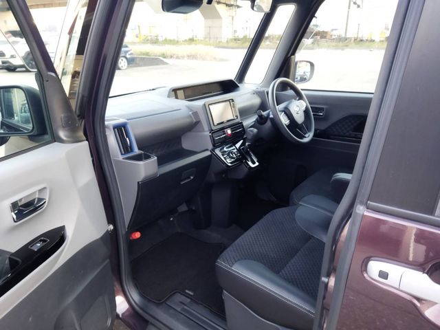 DAIHATSU TANTO CUSTOM 4WD 2020 Image 31