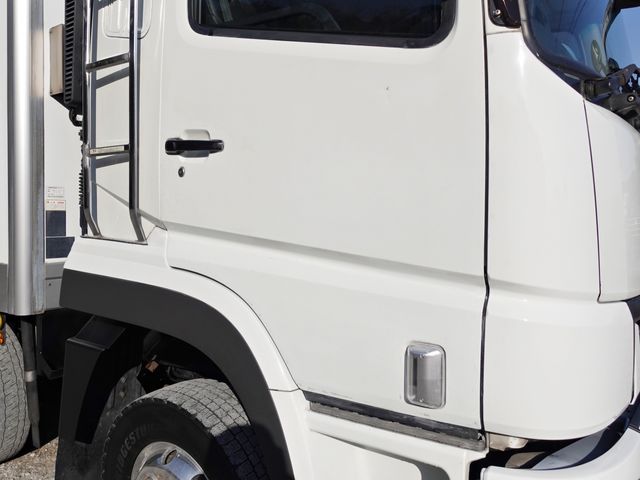 MITSUBISHI FUSOU SUPER GREAT 2017 Image 31