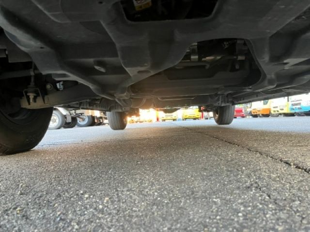 TOYOTA HIACE VAN 2WD 2023 Image 31