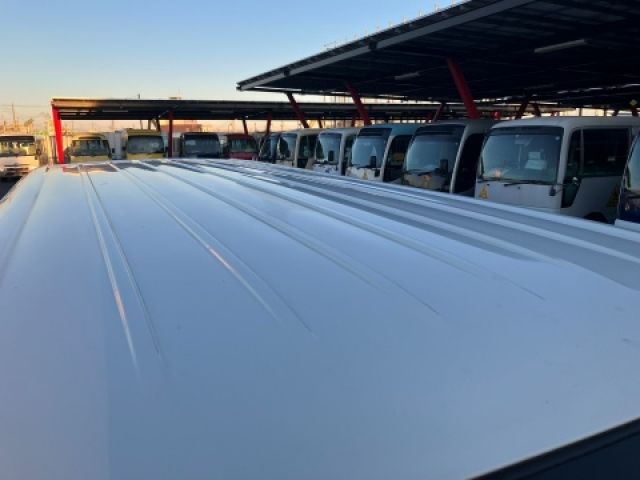 TOYOTA HIACE VAN 2WD 2023 Image 31