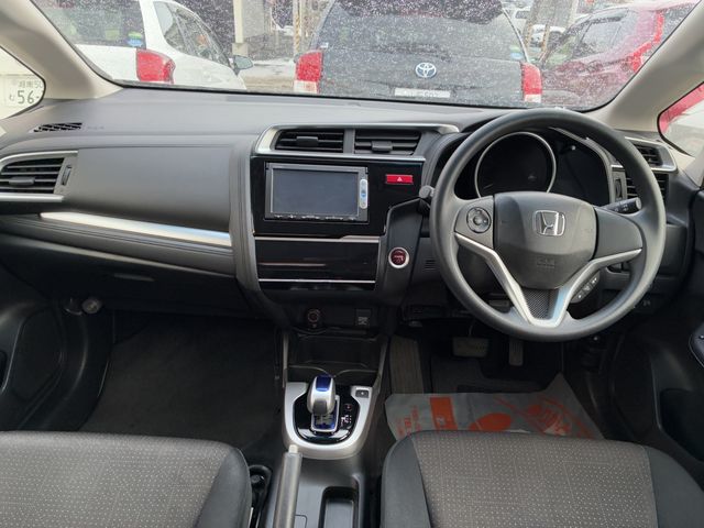 HONDA FIT HYBRID 2015 Image 31