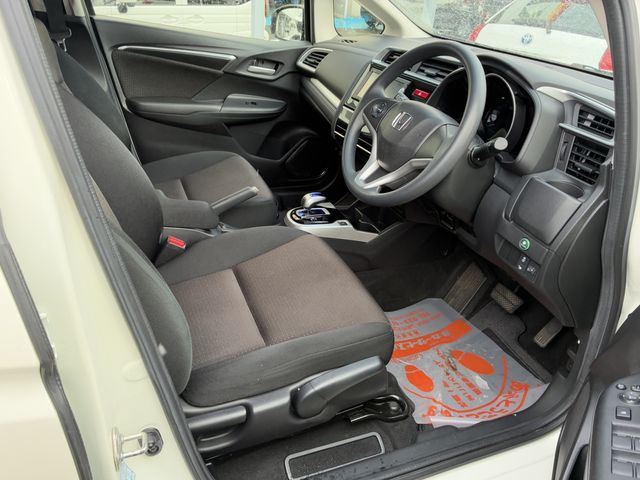 HONDA FIT HYBRID 2015 Image 31