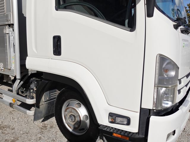 ISUZU FORWARD 2016 Image 31