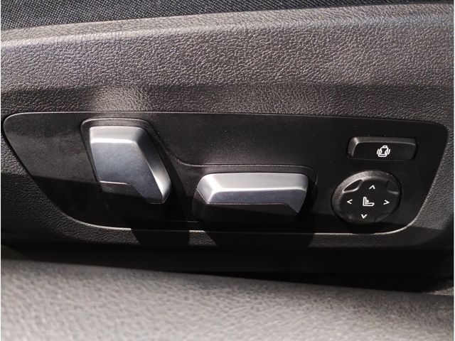 BMW 8SERIES 2021 Image 31