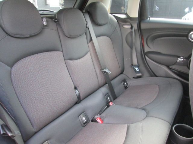 BMW MINI COOPER 5DOOR 2021 Image 31