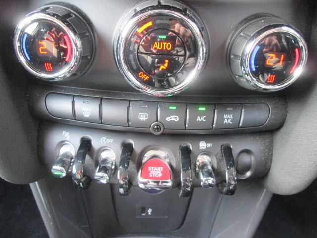 BMW MINI COOPER 5DOOR 2021 Image 31