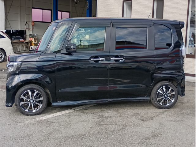 HONDA N BOX CUSTOM 2020 Image 31