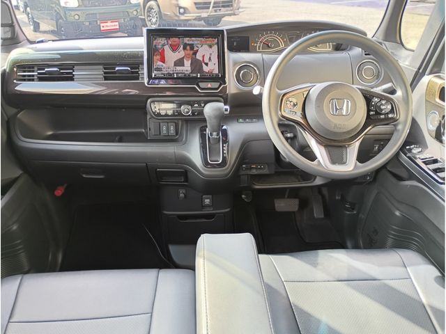 HONDA N BOX CUSTOM 2020 Image 31