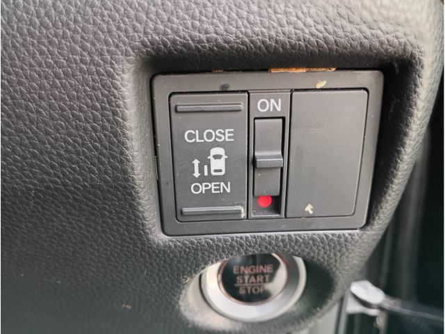 HONDA N BOX CUSTOM 2020 Image 31