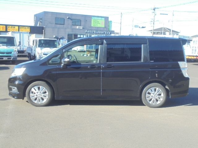 HONDA STEPWAGON SPADA 2010 Image 31