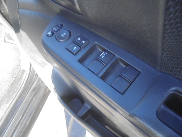 HONDA STEPWAGON SPADA 2010 Image 31