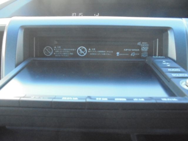 HONDA STEPWAGON SPADA 2010 Image 31