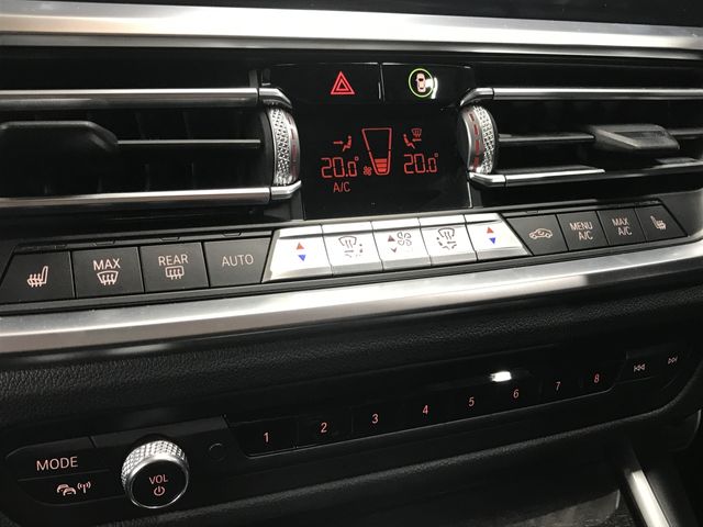 BMW 3SERIES SEDAN 2019 Image 31