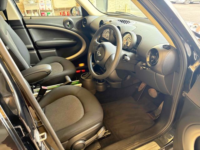 BMW MINI ONE CROSSOV 2013 Image 31