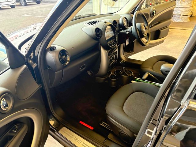 BMW MINI ONE CROSSOV 2013 Image 31