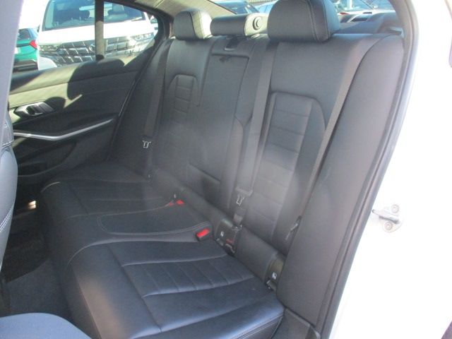 BMW 3SERIES SEDAN 2021 Image 31