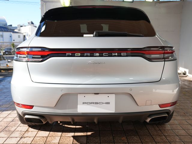 PORSCHE MACAN 2019 Image 31