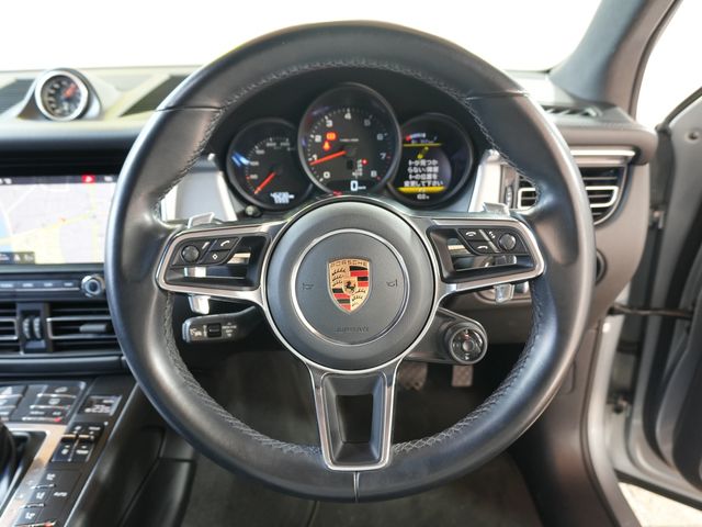 PORSCHE MACAN 2019 Image 31