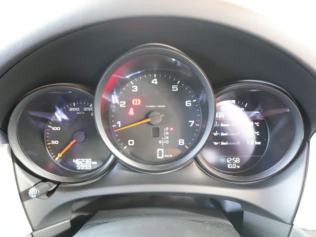 PORSCHE MACAN 2019 Image 31