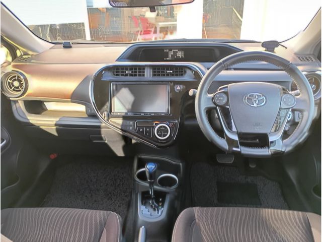 TOYOTA AQUA 2017 Image 31