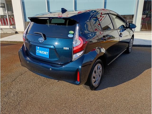 TOYOTA AQUA 2017 Image 31