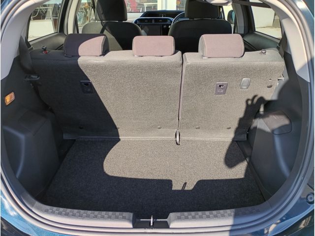 TOYOTA AQUA 2017 Image 31