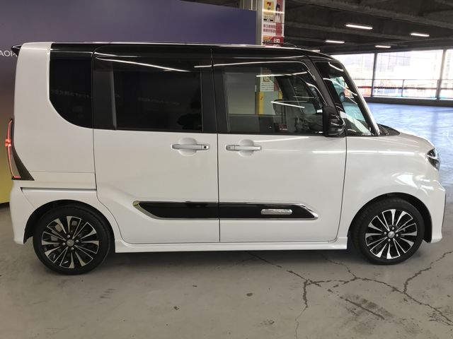 DAIHATSU TANTO CUSTOM 2020 Image 31