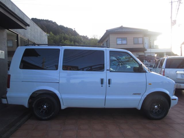 CHEVROLET ASTRO 2002 Image 31