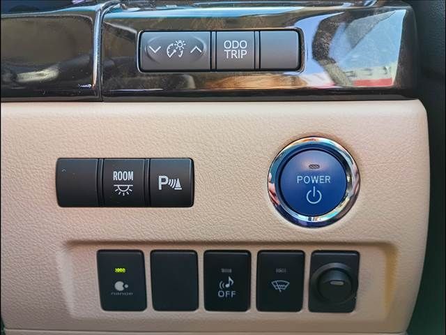 TOYOTA ALPHARD HYBRID 4WD 2013 Image 31