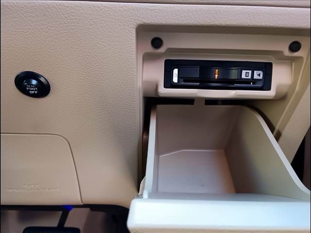 TOYOTA ALPHARD HYBRID 4WD 2013 Image 31