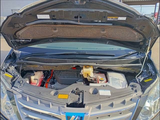 TOYOTA ALPHARD HYBRID 4WD 2013 Image 31