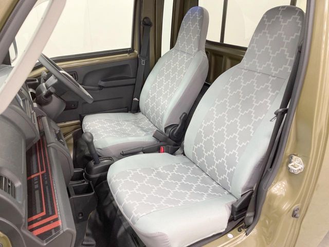 DAIHATSU HIJET TRUCK 4WD 2022 Image 31