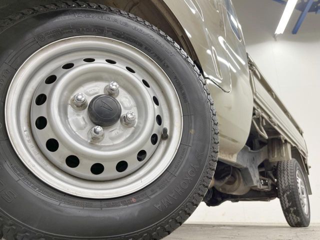 DAIHATSU HIJET TRUCK 4WD 2022 Image 31