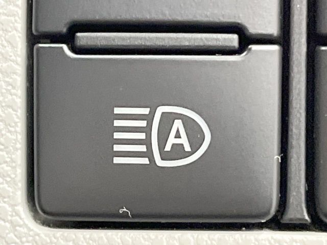 DAIHATSU MIRA E:S 4WD 2017 Image 31