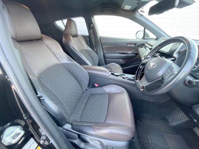 TOYOTA C-HR 2019 Image 31