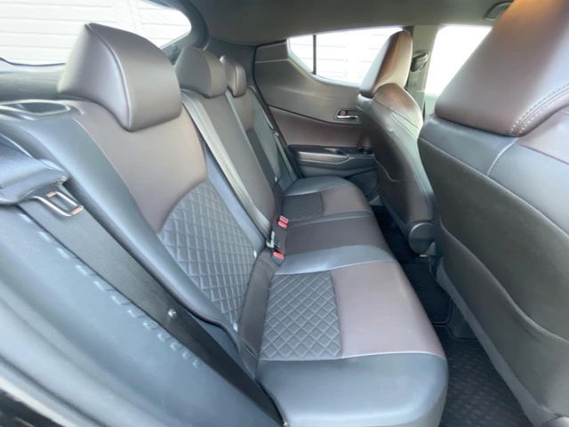 TOYOTA C-HR 2019 Image 31