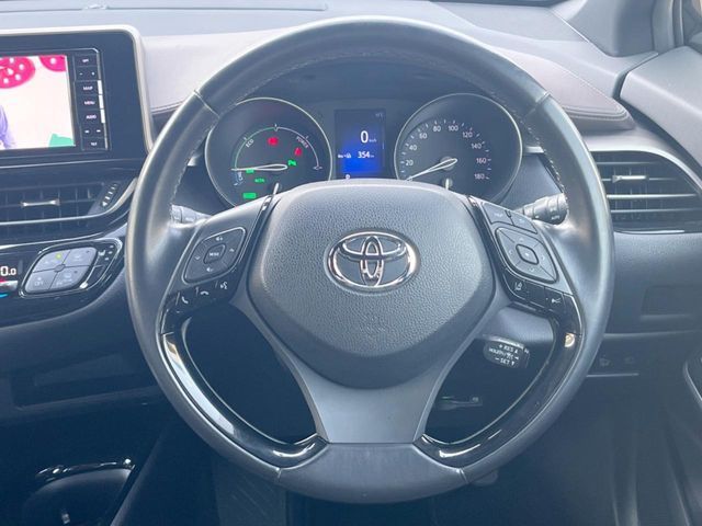 TOYOTA C-HR 2019 Image 31