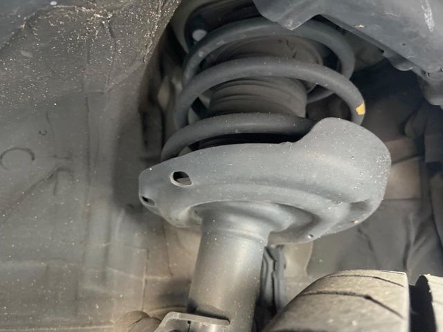 TOYOTA C-HR 2019 Image 31