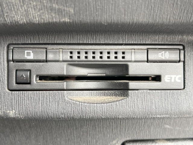 TOYOTA PRIUS 2015 Image 31