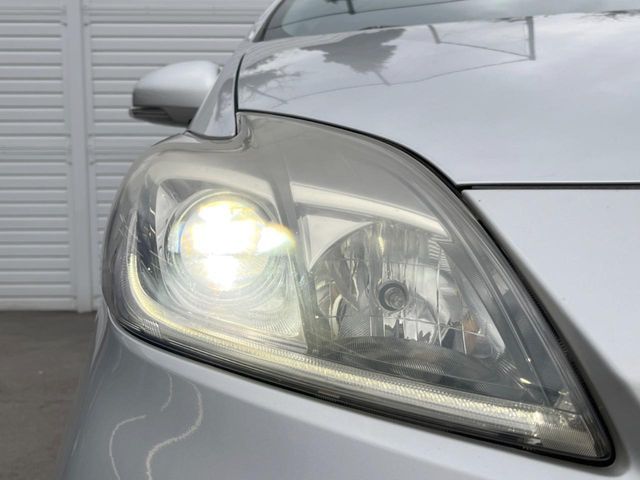 TOYOTA PRIUS 2015 Image 31