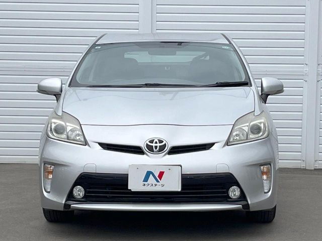 TOYOTA PRIUS 2015 Image 31