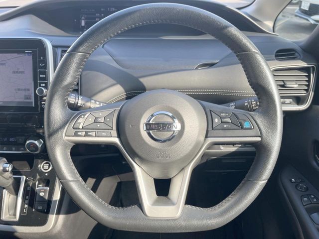 NISSAN SERENA  S-HYBRID 2017 Image 31