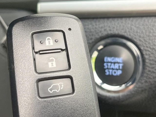 TOYOTA HARRIER 2WD 2018 Image 31